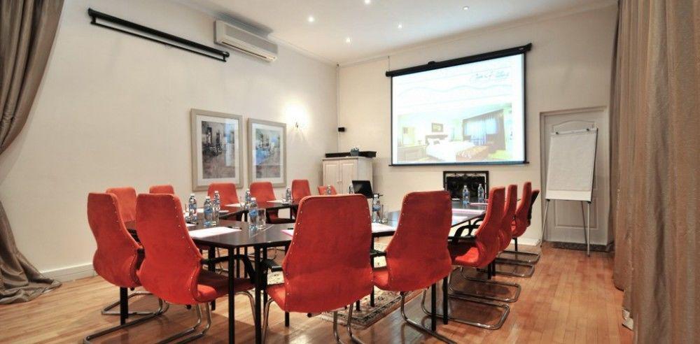 Cape Pillars Boutique Hotel Durbanville Extérieur photo