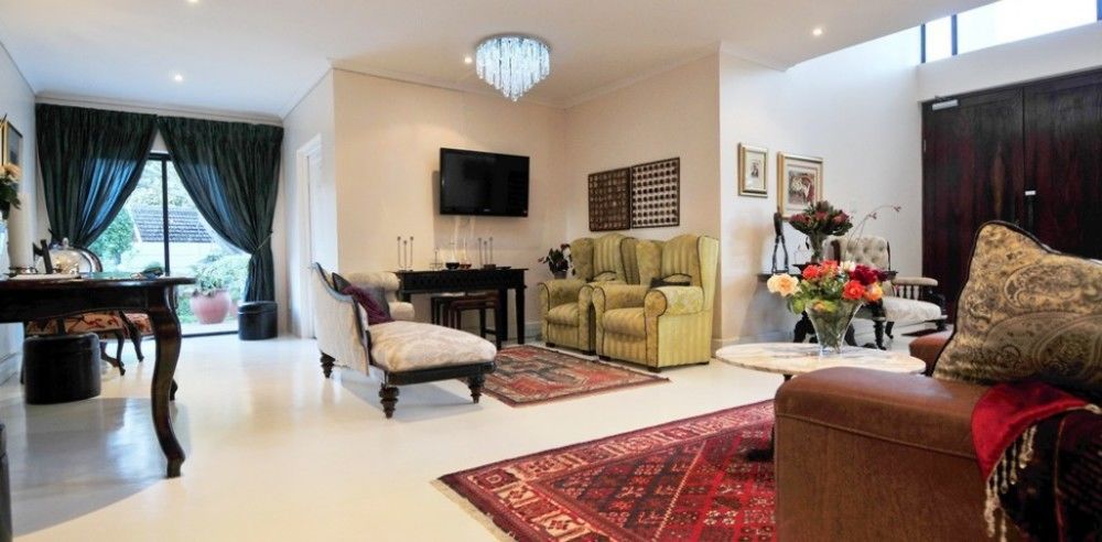 Cape Pillars Boutique Hotel Durbanville Extérieur photo
