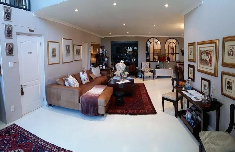 Cape Pillars Boutique Hotel Durbanville Extérieur photo