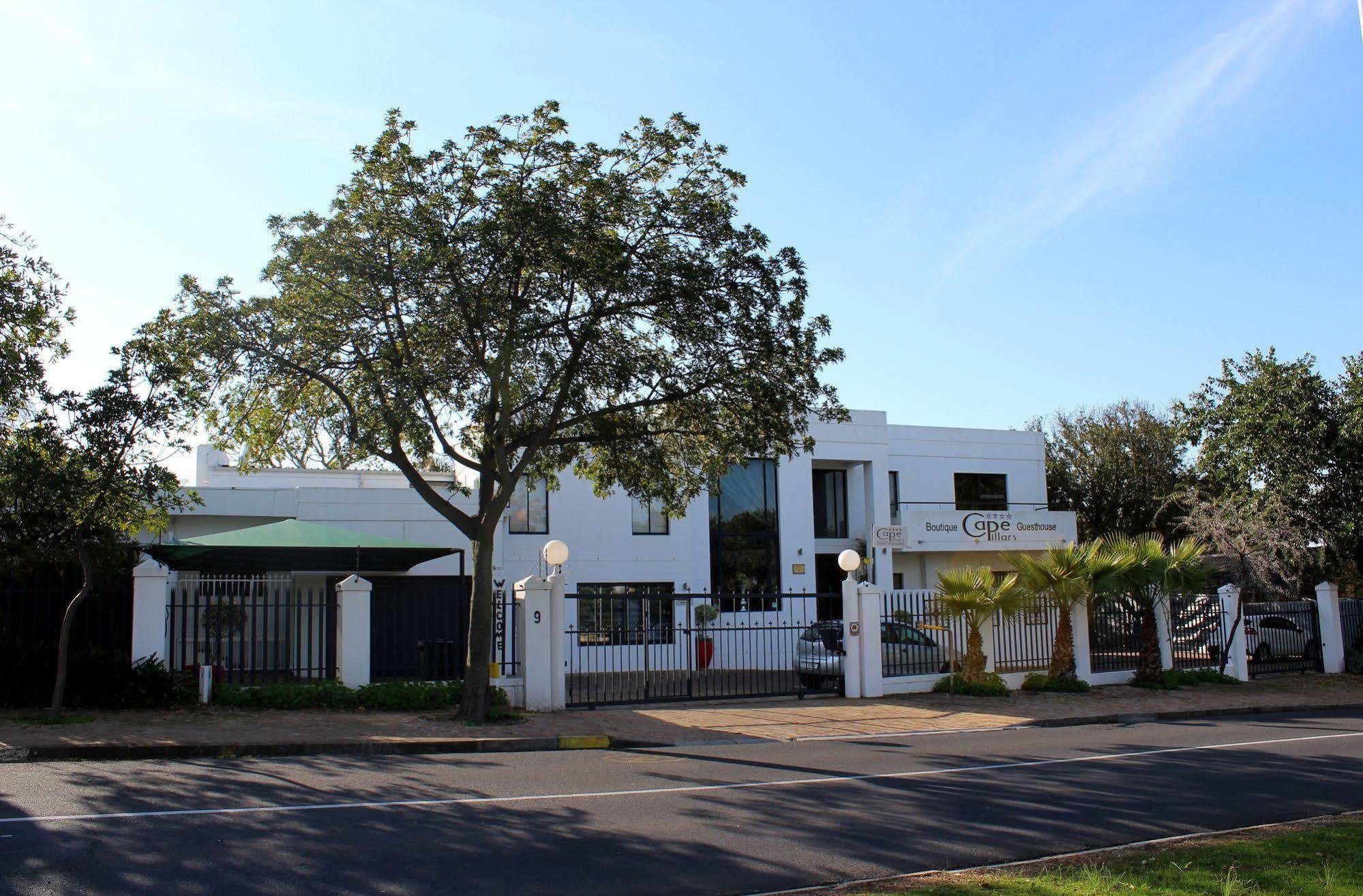 Cape Pillars Boutique Hotel Durbanville Extérieur photo